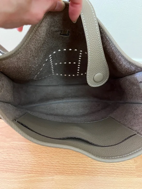 NWOT ✨Leather Strap Shoulder Bag with replacement shoulder strap and inner - Picture 6 of 11